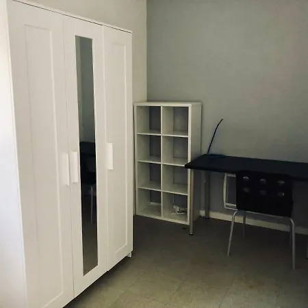 A Cote De La Gare Appartement